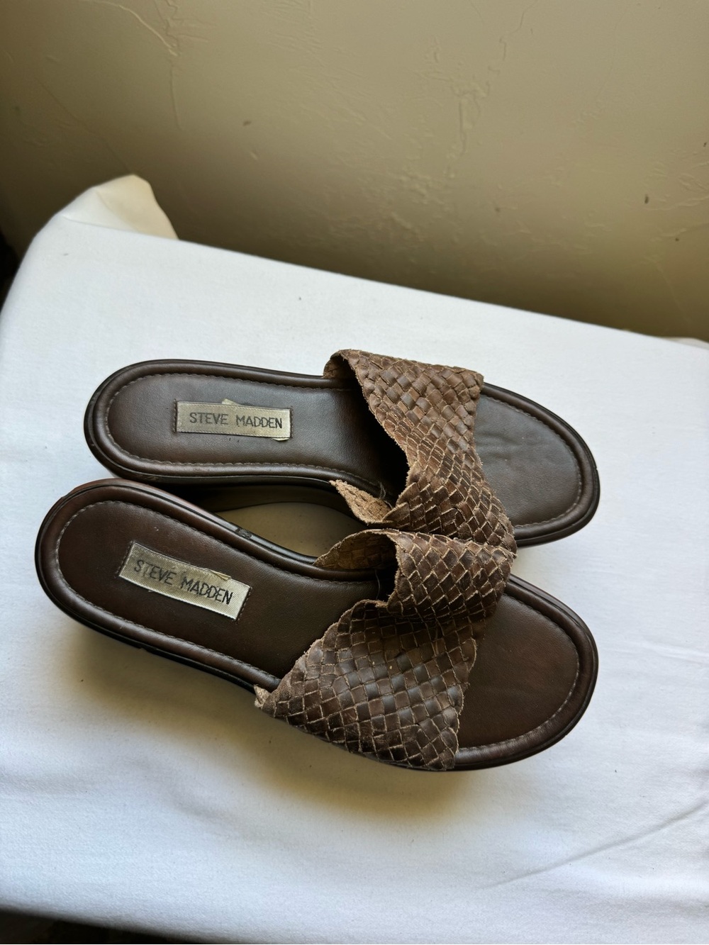 Y2K 2000s Steve Madden Brown woven platform slides Y2K boho vibe 🤎 Size 8/8.5 - Picture 4 of 6